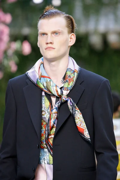 Look 59